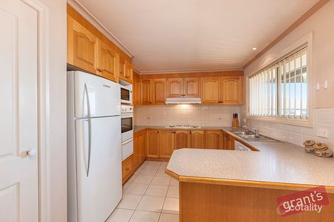 Property photo of 10 Ainsleigh Court Narre Warren VIC 3805