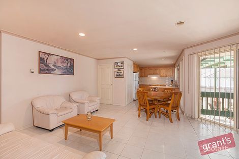 Property photo of 10 Ainsleigh Court Narre Warren VIC 3805