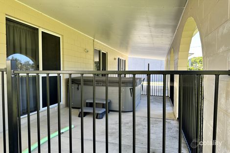 83 Taylor St, Tully Heads, QLD 4854