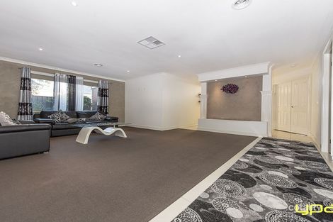 Property photo of 5 Cassan Way Caroline Springs VIC 3023