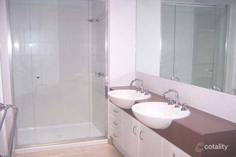 Property photo of 18 The Common Macleod VIC 3085