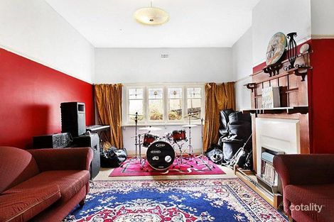 Property photo of 4 Gladswood Street Ascot Vale VIC 3032