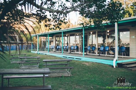 1713-1735 BRIBIE ISLAND RD, SANDSTONE POINT, QLD 4511