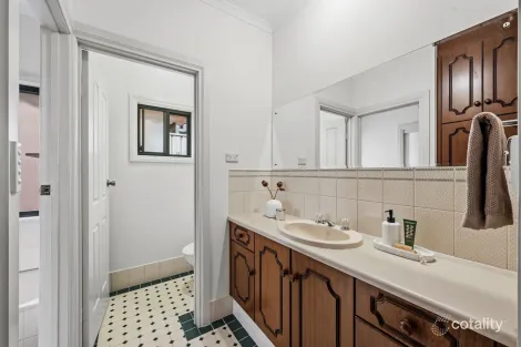 Property photo of 22 Oxford Circuit Newton SA 5074