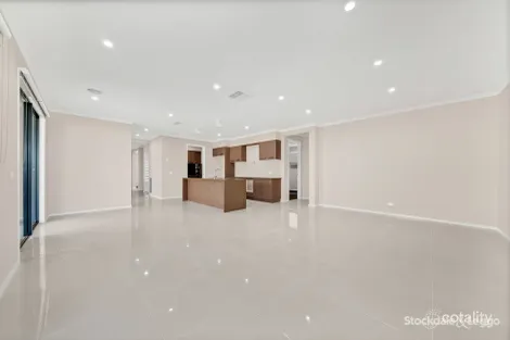 Property photo of 110 Frontier Avenue Aintree VIC 3336