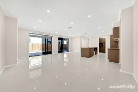 Property photo of 110 Frontier Avenue Aintree VIC 3336