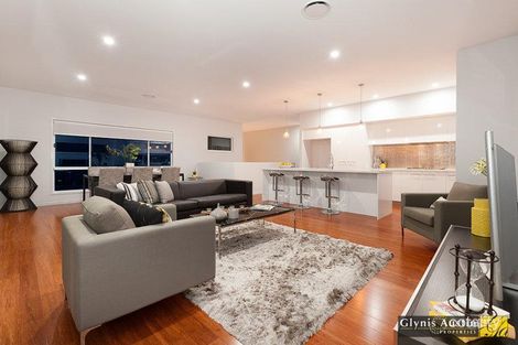 Property photo of 63 Orchard Terrace St Lucia QLD 4067
