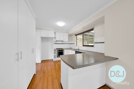 Property photo of 2 Kooyong Close Hampton Park VIC 3976