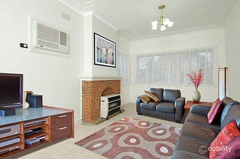 Property photo of 8 Noble Street Rodd Point NSW 2046