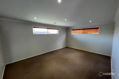 Property photo of 25 Gregson Grove Lyndhurst VIC 3975