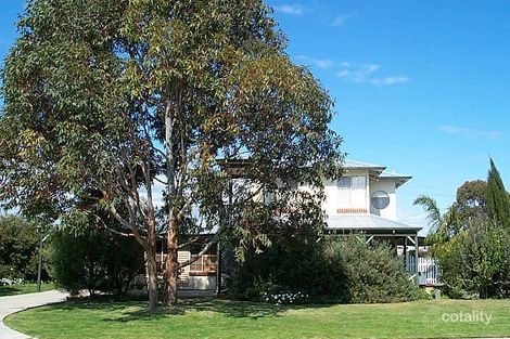 Property photo of 14 Coonewarra Way Quinns Rocks WA 6030