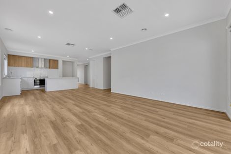 Property photo of 44 Belmore Parade Mickleham VIC 3064