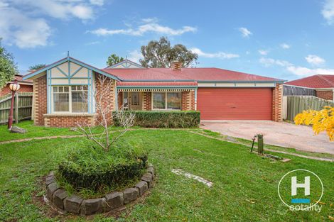 Property photo of 4 Hutchins Place Roxburgh Park VIC 3064
