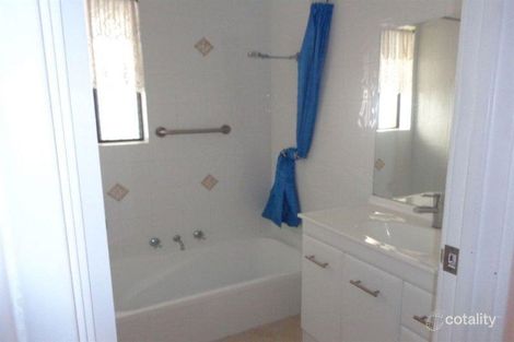 Property photo of 11 Marlborough Close Greenfields WA 6210