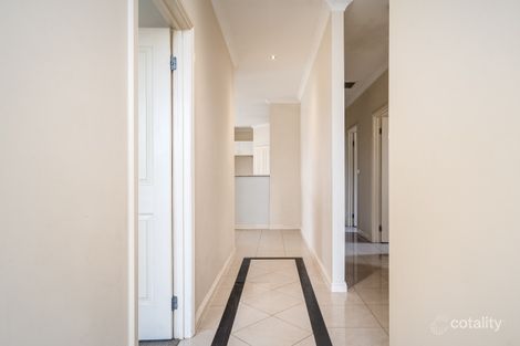 Property photo of 2/13 Bellinger Crescent Wyndham Vale VIC 3024