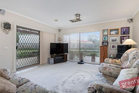 Property photo of 11 Arnott Place Narre Warren North VIC 3804