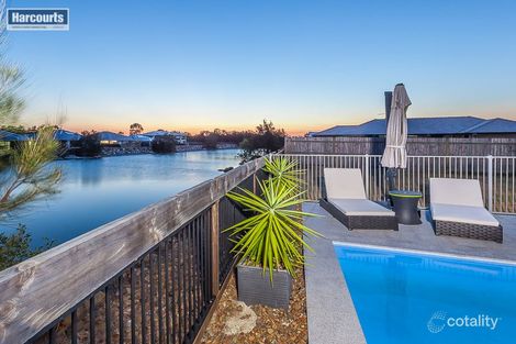 Property photo of 31 Adam Street Beachmere QLD 4510