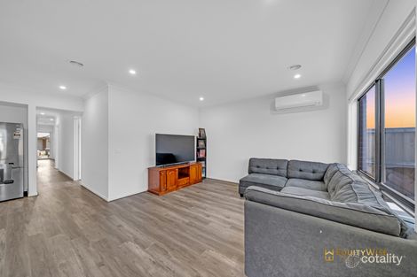 Property photo of 25 Farmington Road Wyndham Vale VIC 3024