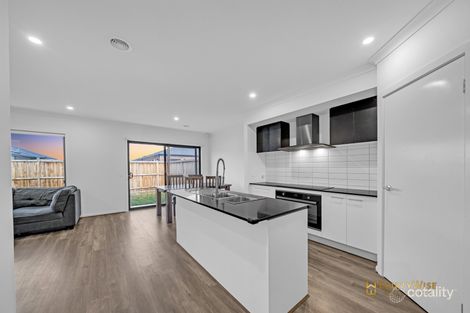 Property photo of 25 Farmington Road Wyndham Vale VIC 3024