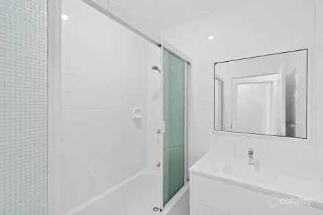 Property photo of 5/53 Sims Esplanade Yorkeys Knob QLD 4878