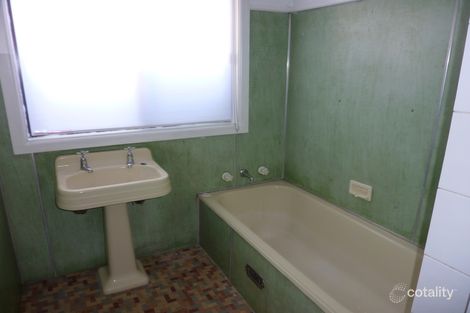 Property photo of 5 Pendle Way Pendle Hill NSW 2145