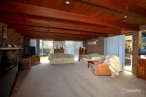 Property photo of 14 Roberts Avenue Hoppers Crossing VIC 3029