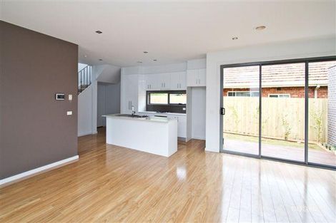 Property photo of 2/115 Waiora Road Heidelberg Heights VIC 3081