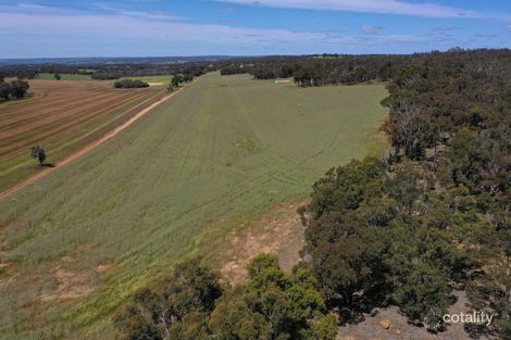 186 Fuller Rd, Wandering, WA 6308