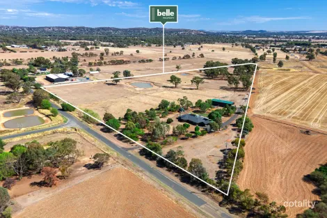 Property photo of 107 Cummins Road Lake Albert NSW 2650