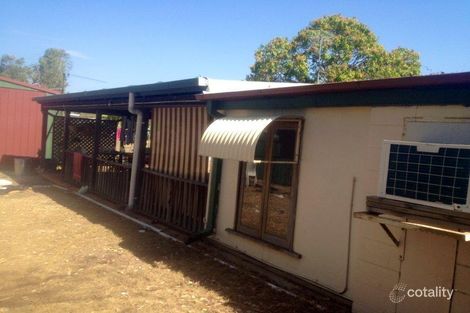 Property photo of 11 Armstrong Crescent Dysart QLD 4745