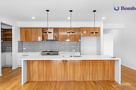 Property photo of 11 Eumeralla Street Wollert VIC 3750