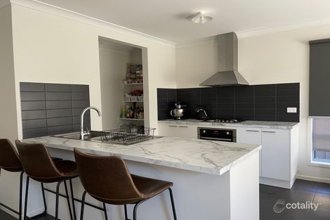 Property photo of 1A Trinity Way Ascot VIC 3551