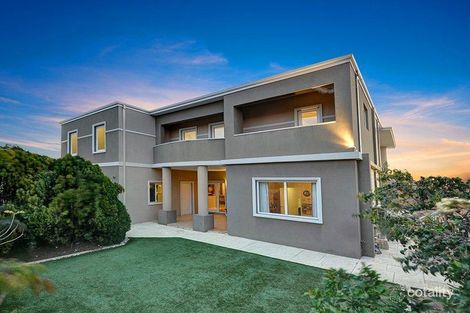 15 Halfpenny Ch, Iluka, WA 6028