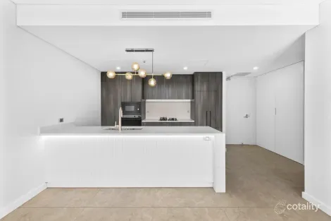 Property photo of 11 Fishburn Crescent Castle Hill NSW 2154