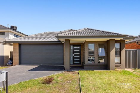 Property photo of 3 Bronze Street Tarneit VIC 3029