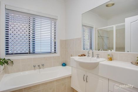 Property photo of 22 Ranier Crescent Varsity Lakes QLD 4227