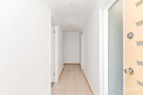 Property photo of 35 Wooramel Crescent Gosnells WA 6110
