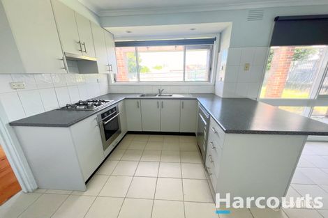 Property photo of 26 McLaren Avenue Cranbourne VIC 3977