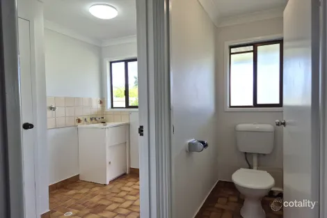 Property photo of 15 Central Avenue Thabeban QLD 4670