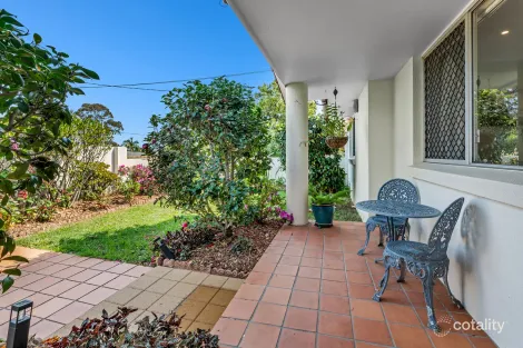 Property photo of 5 Mitchell Avenue Molendinar QLD 4214