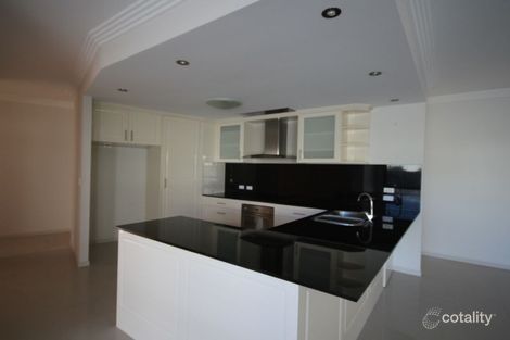 Property photo of 16 Elm Court Stretton QLD 4116