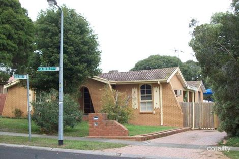 8 Isaac Smith Cres, Endeavour Hills, VIC 3802