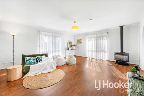 Property photo of 74 Cairns Road Hampton Park VIC 3976
