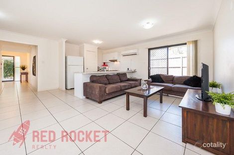 Property photo of 19 Pine Grove Drive Crestmead QLD 4132