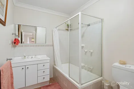 Property photo of 2/4 Cross Street Glenbrook NSW 2773