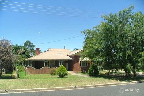19 Dungaleer St, Cowra, NSW 2794