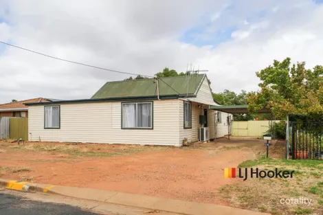 Property photo of 118 Booth Street Narromine NSW 2821