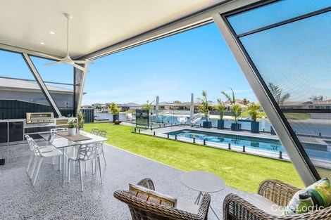 Property photo of 2 Amaroo Place Yamba NSW 2464