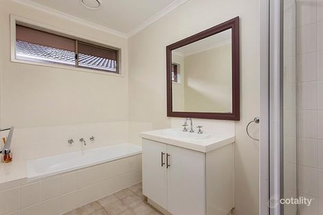 35 Dundee Way, Sydenham, VIC 3037