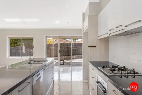 Property photo of 3/360 Eaglehawk Road California Gully VIC 3556